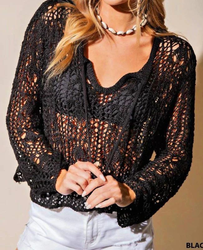 Women's Stretch Pullovers-Crochet Pullover Sweater In Black