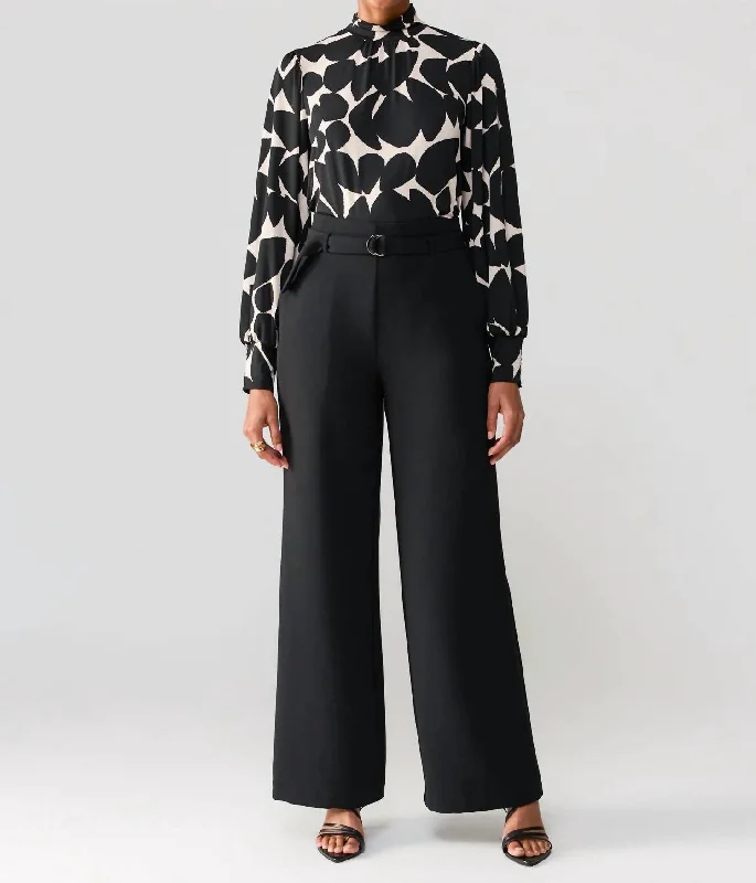 Women's Date Night Pants-Upright Trouser In Black